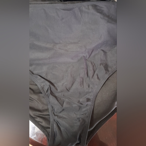 Black Ruffled Flair Swim Set - Picture 4 of 4